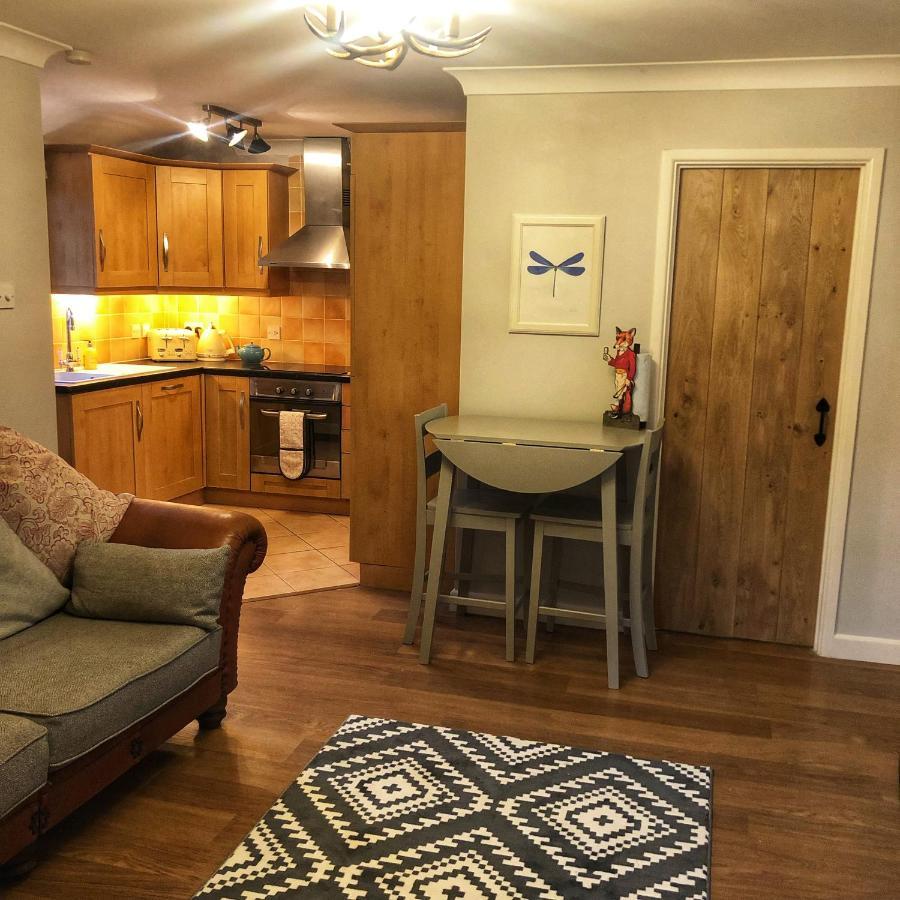 The Rose Cottage Wisborough Green Eksteriør bilde
